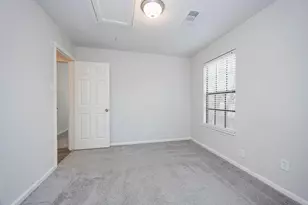 86 W Stony Bridge Cir, The Woodlands, TX 77381 - Photo 32