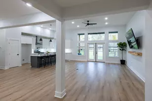 111 V Allen Ln, Coldspring, TX 77331 - Photo 2