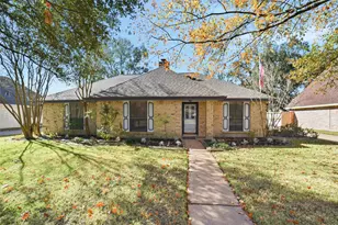 15835 Mesa Gardens Dr, Houston, TX 77095 - Photo 2