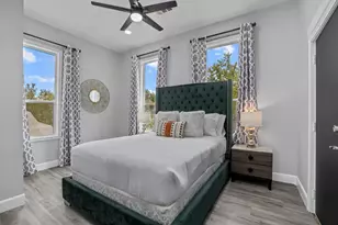 1015 Brooks St, Houston, TX 77009 - Photo 20