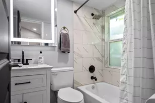 1015 Brooks St, Houston, TX 77009 - Photo 16