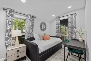 1015 Brooks St, Houston, TX 77009 - Photo 18