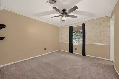5814 Lodge Creek Drive, Houston, TX 77066 - Photo 32