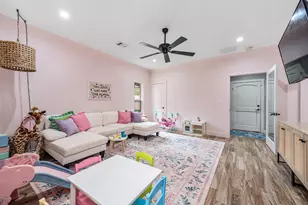 201 Hillcrest Dr, Alvin, TX 77511 - Photo 32
