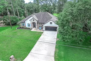 201 Hillcrest Dr, Alvin, TX 77511 - Photo 6