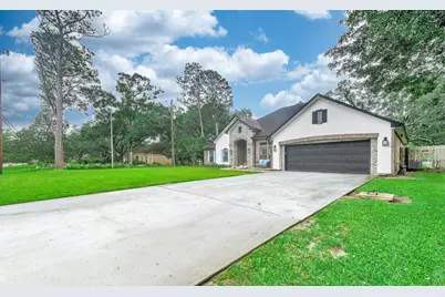 201 Hillcrest Drive, Alvin, TX 77511 - Photo 6