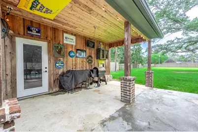 201 Hillcrest Drive, Alvin, TX 77511 - Photo 42