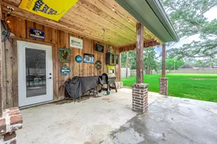201 Hillcrest Dr, Alvin, TX 77511 - Photo 42