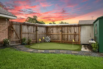 9211 Olathe Street, Houston, TX 77055 - Photo 30