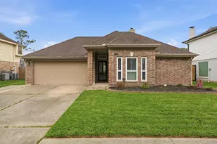 2710 Hazel St, Pearland, TX 77581 - Photo 2