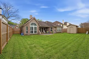 2710 Hazel St, Pearland, TX 77581 - Photo 26