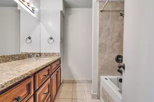 14171 Misty Meadow Ln, Houston, TX 77079 - Photo 12