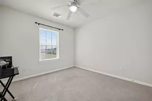 13034 Fenland Field Ln, Houston, TX 77047 - Photo 30