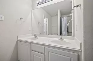 13034 Fenland Field Ln, Houston, TX 77047 - Photo 42