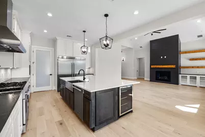 412 S Garrett Circle, Bellville, TX 77418 - Photo 16