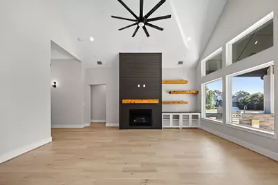 412 S Garrett Circle, Bellville, TX 77418 - Photo 10