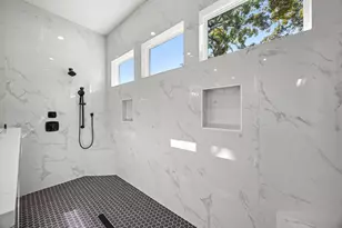 412 S Garrett Cir, Bellville, TX 77418 - Photo 28