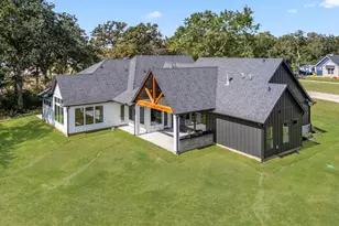 412 S Garrett Cir, Bellville, TX 77418 - Photo 44