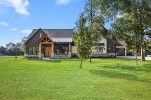 412 S Garrett Circle, Bellville, TX 77418 - Photo 1