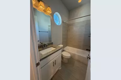 641 Middle Street, Houston, TX 77003 - Photo 22