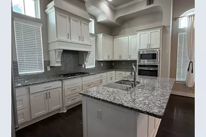 641 Middle Street, Houston, TX 77003 - Photo 16