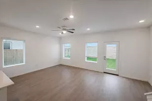 2211 Salinas Dr, Rosharon, TX 77583 - Photo 4