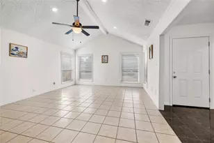 4467 Yupon Ridge Dr, Houston, TX 77072 - Photo 14