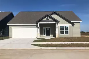 1734 Lantana Ln, El Campo, TX 77437 - Photo 1