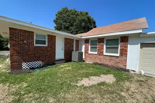 610 Garrett St, Liberty, TX 77575 - Photo 18