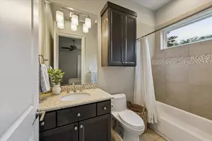 22 Knipp Rd, Houston, TX 77024 - Photo 20
