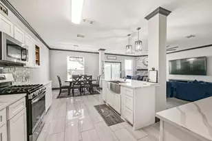 1818 Buckingham Dr, Pasadena, TX 77504 - Photo 2