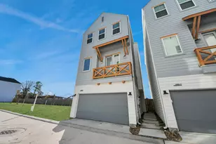 3905 Pinemont Dr, Houston, TX 77018 - Photo 1