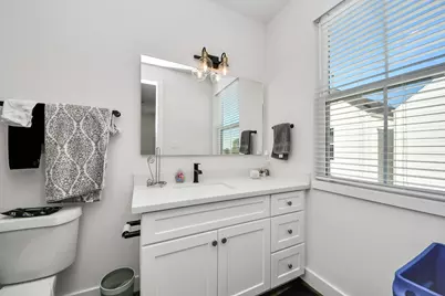 3905 Pinemont Drive #E, Houston, TX 77018 - Photo 24