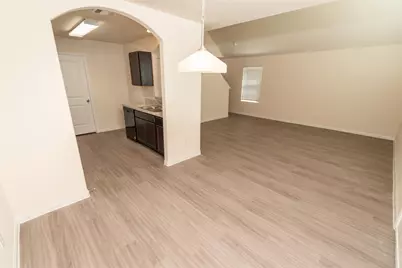 4103 Silver Ranch Road, Houston, TX 77014 - Photo 4