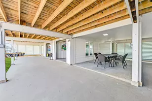 3913 11 Mile Rd, Galveston, TX 77554 - Photo 28