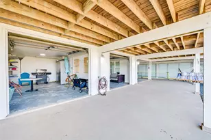 3913 11 Mile Rd, Galveston, TX 77554 - Photo 30