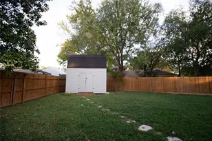 6803 Marta Dr, Houston, TX 77083 - Photo 24
