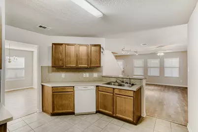 16870 Blackberry Lily Lane, Conroe, TX 77385 - Photo 8