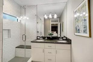 4727 Bell St, Houston, TX 77023 - Photo 8