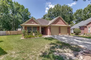 12702 Wolf Creek Ct, Humble, TX 77346 - Photo 2