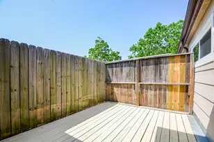8810 Ilona Ln, Houston, TX 77025 - Photo 10