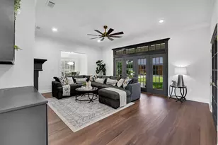 15415 Skyhawk Ln, Beach City, TX 77523 - Photo 6