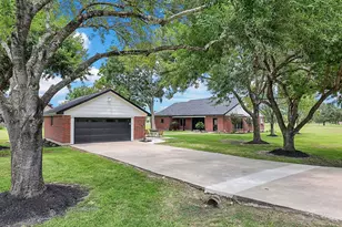 15415 Skyhawk Ln, Beach City, TX 77523 - Photo 4