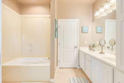 13929 Pirates Beach Boulevard, Galveston, TX 77554 - Photo 28