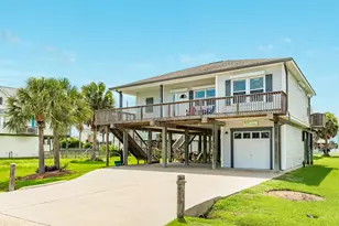 13929 Pirates Beach Blvd, Galveston, TX 77554 - Photo 2
