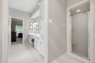 7222 Birchtree Forest Drive, Houston, TX 77088 - Photo 24