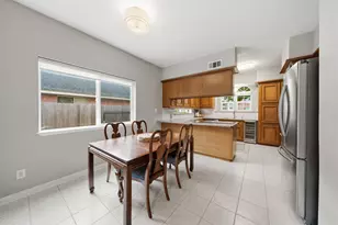 7222 Birchtree Forest Dr, Houston, TX 77088 - Photo 14