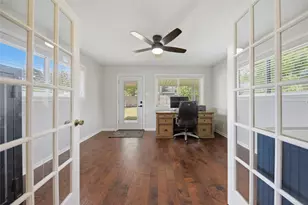 207 Briar Ridge Dr, Bellville, TX 77418 - Photo 32