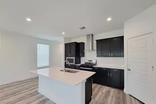 3225 Creston Gate Dr, Houston, TX 77047 - Photo 6