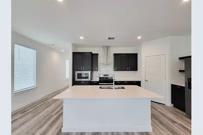 3225 Creston Gate Drive, Houston, TX 77047 - Photo 10